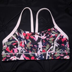 LULULEMON WOMENS RISE AND RUN BRA